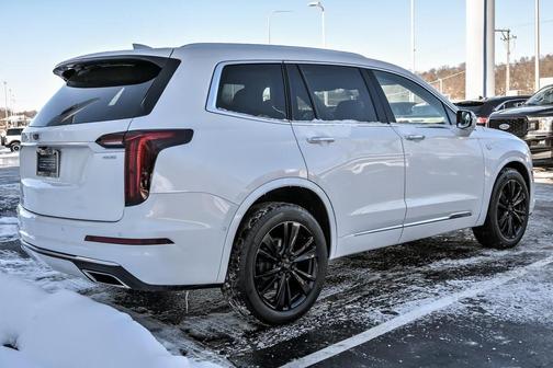 2023 Cadillac XT6 Premium Luxury AWD