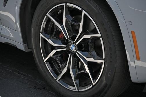 2022 BMW X3 M40i