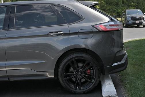 2019 Ford Edge ST