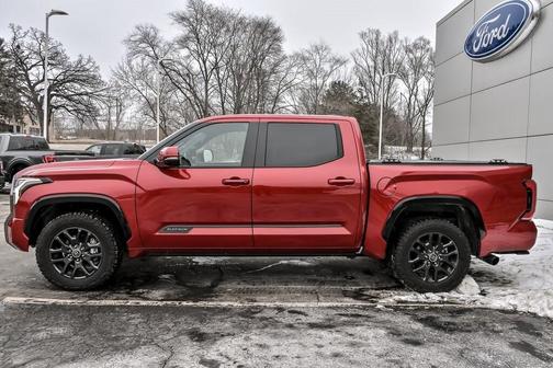2023 Toyota Tundra Platinum
