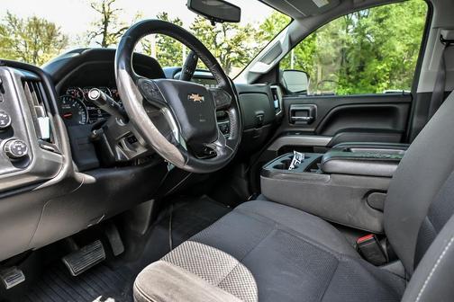 Deep Ocean Blue Metallic 2017 Chevrolet Silverado 1500 LT