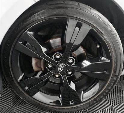 2016 Hyundai Veloster Base