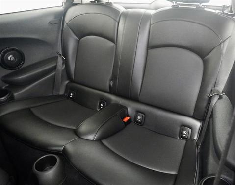 2017 MINI Hardtop Cooper