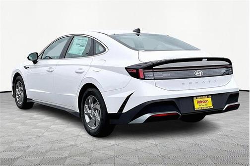 2025 Hyundai SONATA SE