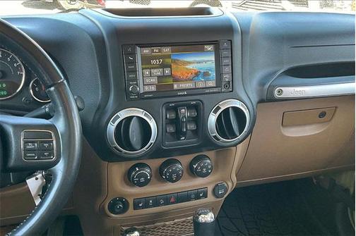 2013 Jeep Wrangler Unlimited Sahara