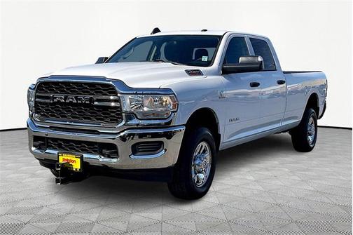 2019 RAM 2500 Tradesman Crew Cab 4x4 8' Box