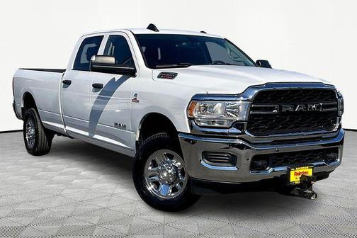 2019 RAM 2500 Tradesman Crew Cab 4x4 8' Box