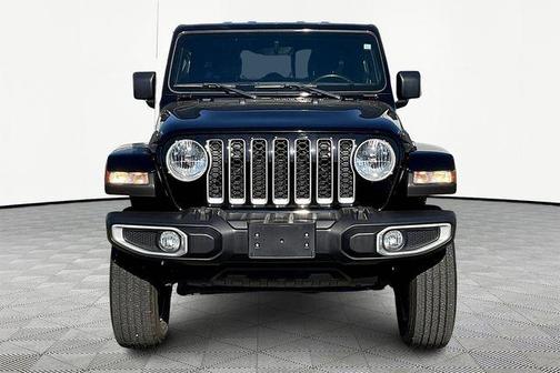 2022 Jeep Gladiator Overland