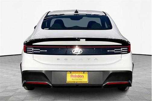 2025 Hyundai SONATA SE
