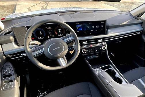 2025 Hyundai SONATA Hybrid SE