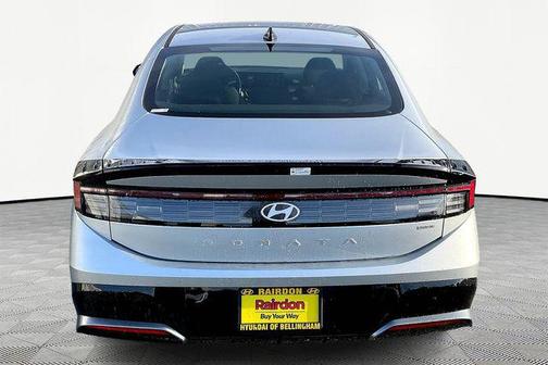 2025 Hyundai SONATA Hybrid SE