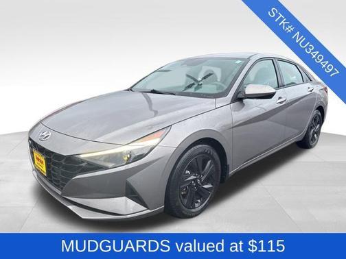 2022 Hyundai ELANTRA SEL