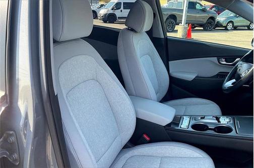 2023 Hyundai KONA EV SEL