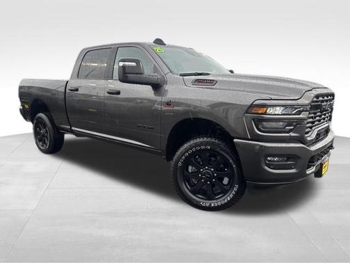 2025 RAM 2500 Big Horn Crew Cab 4x4 6'4' Box