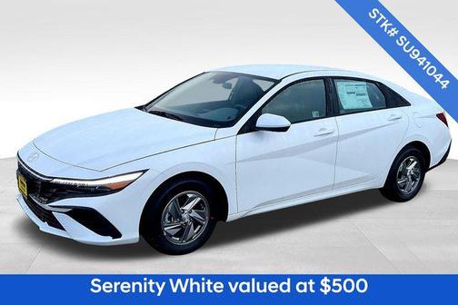 2025 Hyundai ELANTRA SE
