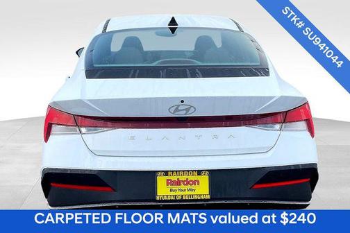 2025 Hyundai ELANTRA SE