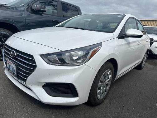 2022 Hyundai Accent SE