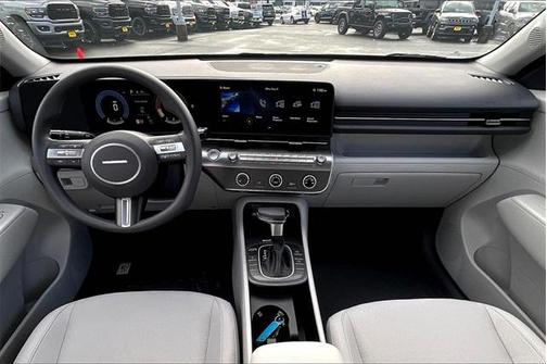 2025 Hyundai KONA SE