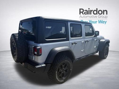 Silver Zynith Clearcoat 2023 Jeep Wrangler 4xe Willys