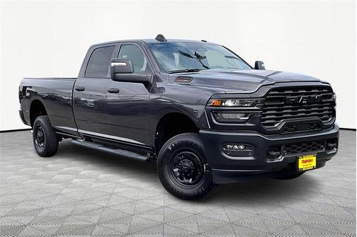 2025 RAM 2500 Tradesman Crew Cab 4x4 8' Box