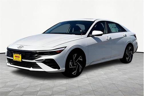 2025 Hyundai ELANTRA SEL