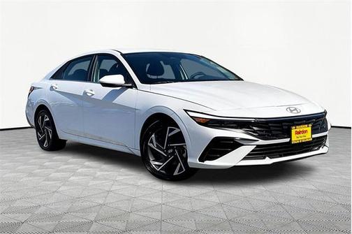 2025 Hyundai ELANTRA SEL