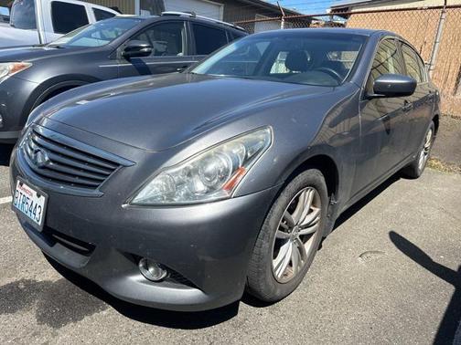 2010 INFINITI G37x Base