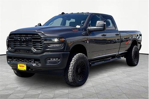 2025 RAM 2500 Tradesman Crew Cab 4x4 8' Box