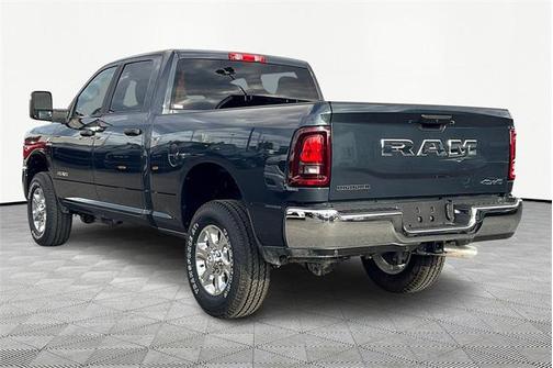 2025 RAM 2500 Big Horn Crew Cab 4x4 6'4' Box
