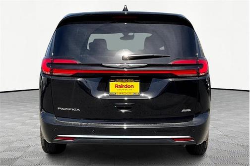 2025 Chrysler Pacifica L
