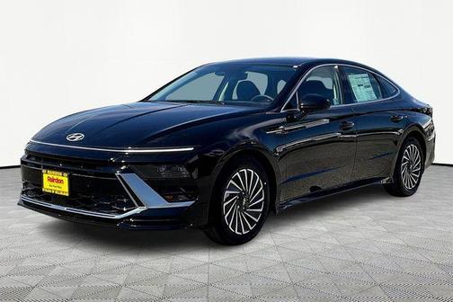 2025 Hyundai SONATA Hybrid SE