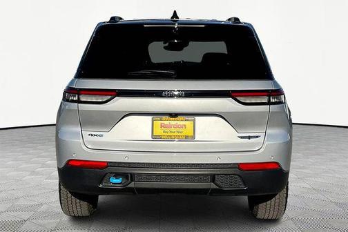 2022 Jeep Grand Cherokee 4xe Trailhawk