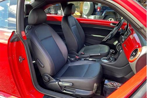 2012 Volkswagen Beetle 2.5L