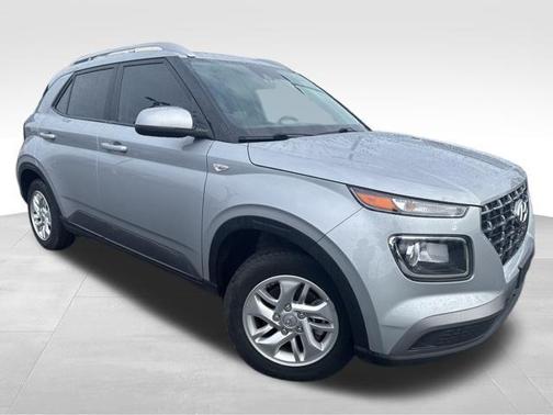 2020 Hyundai VENUE SEL