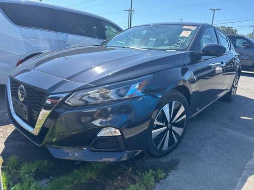 2022 Nissan Altima 2.5 SV