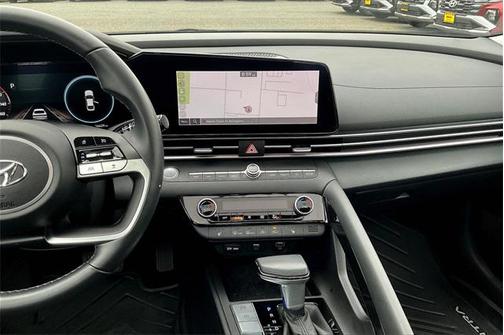 2022 Hyundai ELANTRA Limited