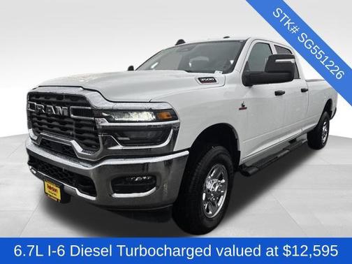 2025 RAM 3500 Tradesman Crew Cab 4x4 8' Box