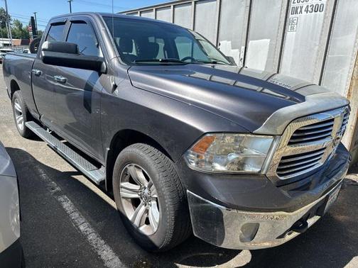 2015 RAM 1500 SLT