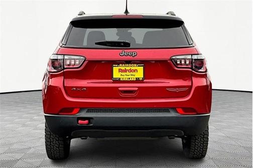 2025 Jeep Compass Trailhawk