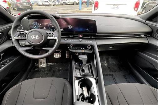 2025 Hyundai ELANTRA Sport