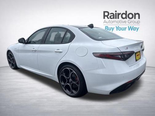 2024 Alfa Romeo Giulia Veloce RWD