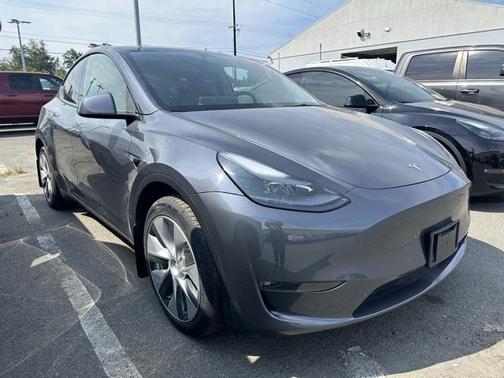2023 Tesla Model Y Long Range Dual Motor All-Wheel Drive