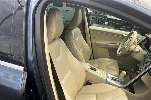 2011 Volvo XC60 T6