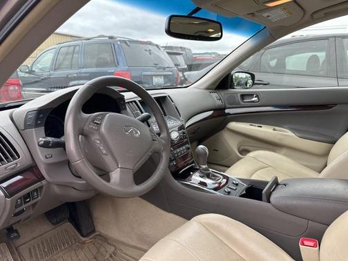 2012 INFINITI G37x Base
