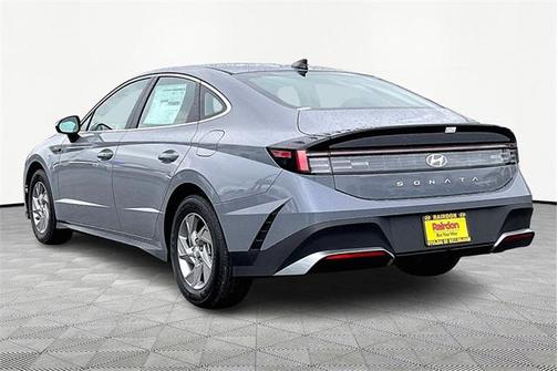 2025 Hyundai SONATA SE