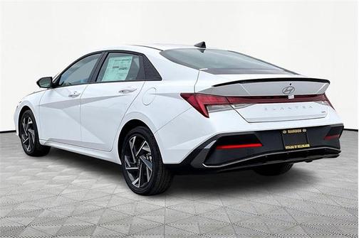 2025 Hyundai ELANTRA HEV SEL Sport