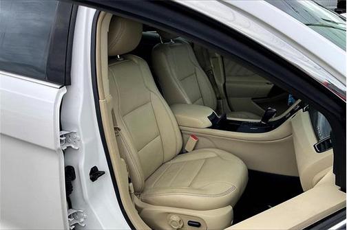 2014 Ford Taurus SEL