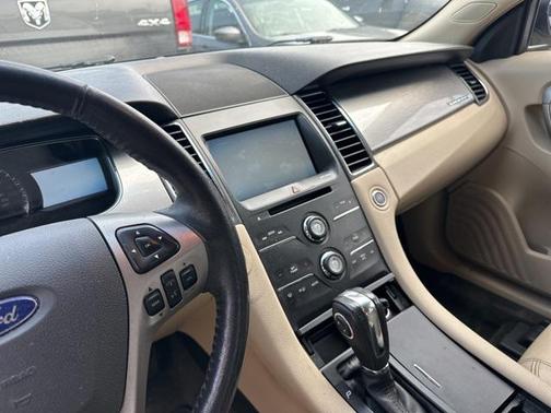 2014 Ford Taurus SEL