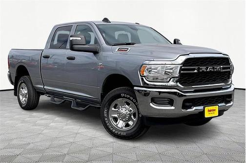 2024 RAM 2500 Tradesman Crew Cab 4x4 6'4' Box