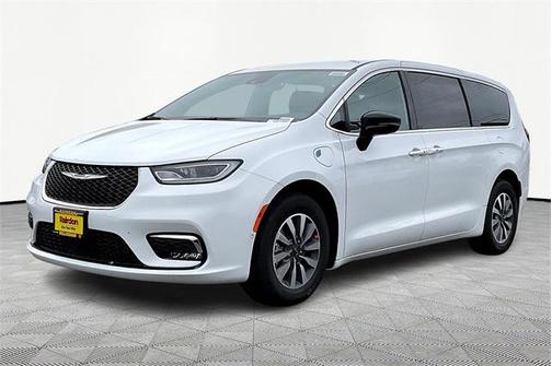 2025 Chrysler Pacifica Hybrid Select
